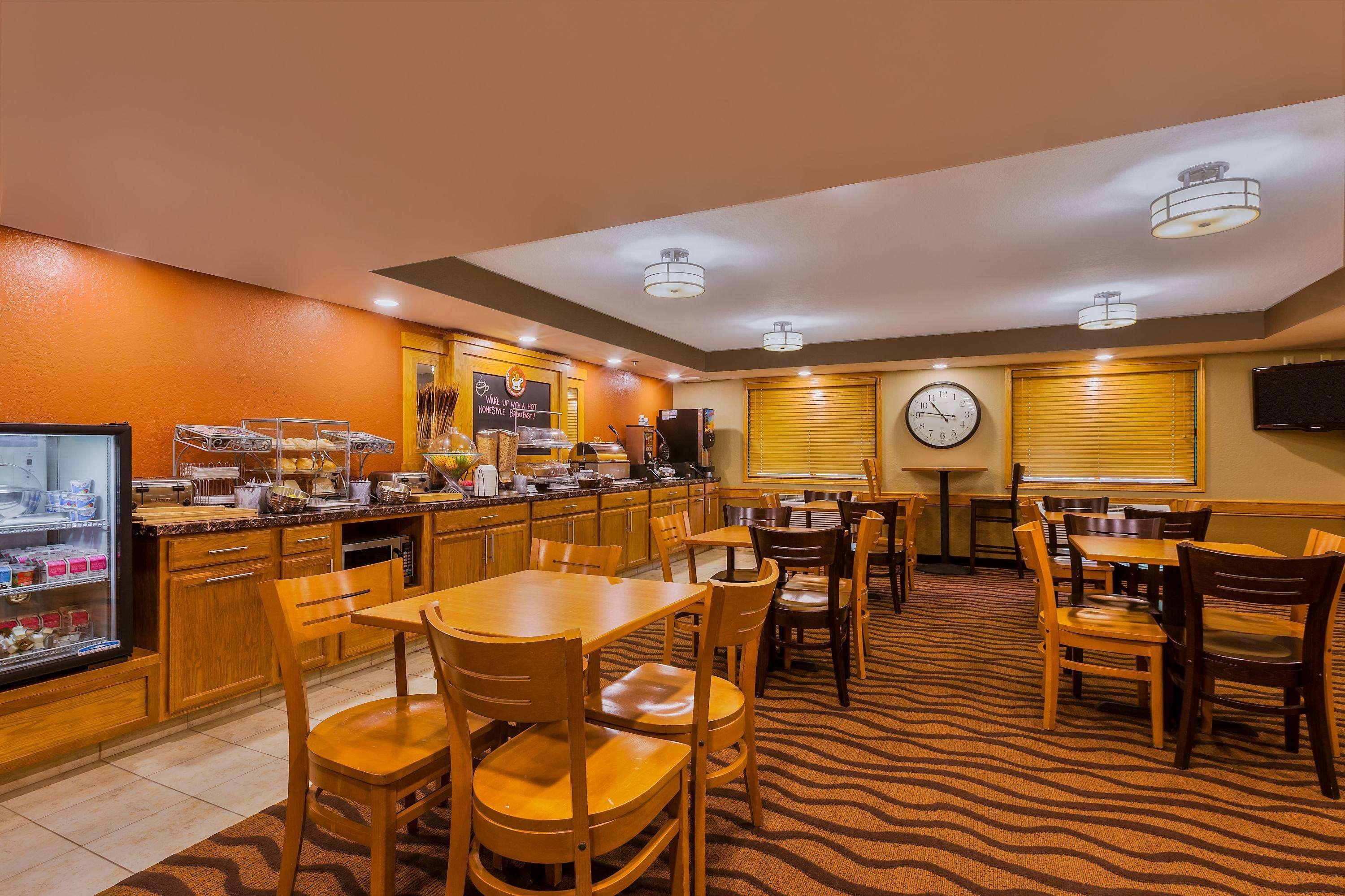 Americinn By Wyndham Algona Екстериор снимка